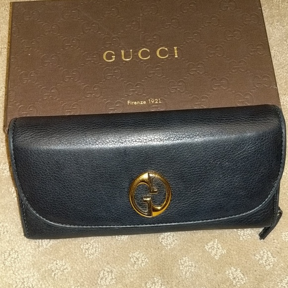 Gucci wallet - Picture 1 of 8
